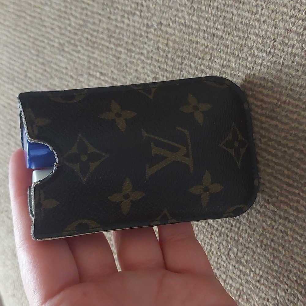 Louis Vuitton Card Holder/Pouch *FINAL PRICE* - Picture 14 of 14